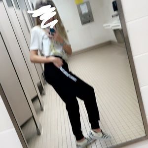 Meet your Posher, Abbagale